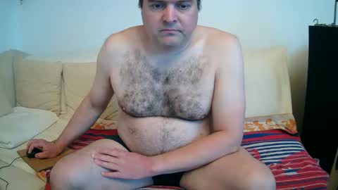 Snapshot of bear037 chatting on 04/26/26, 05:43 bear037 online show from 04/26/26, 05:43