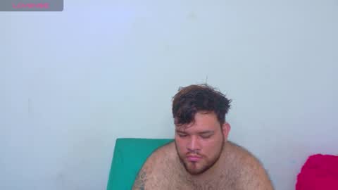 Snapshot of bear_big_ chatting on 01/13/26, 01:33 bigbearr online show from 01/13/26, 01:33