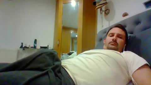 bearboudior online show from 05/08/26, 01:38