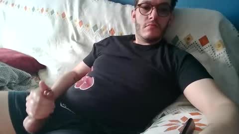 Snapshot of bearchaser97 chatting on 01/10/25, 04:20 bearchaser97 online show from 01/10/25, 04:20