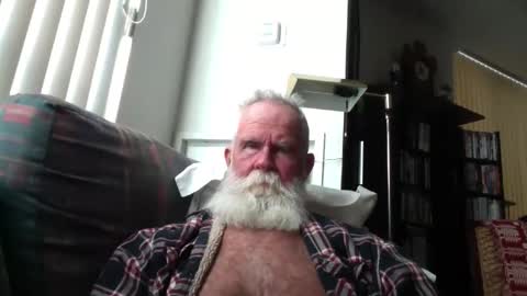 Snapshot of beardbushy chatting on 03/29/26, 05:46 beardbushy online show from 03/29/26, 05:46