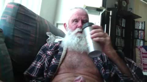 Snapshot of beardbushy chatting on 07/30/26, 03:44 beardbushy online show from 07/30/26, 03:44