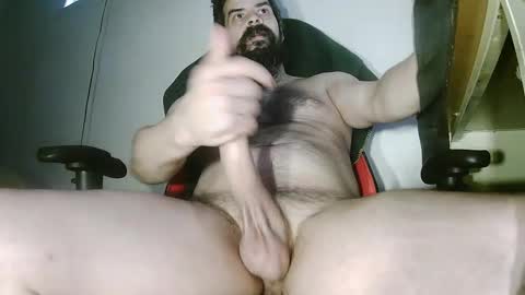 bearded_fellow online show from 11/13/25, 07:02