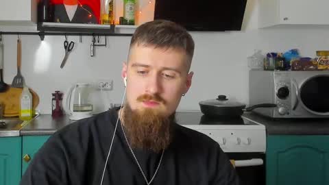 Snapshot of bearded_legend chatting on 01/20/25, 09:22 Zeus online show from 01/20/25, 09:22