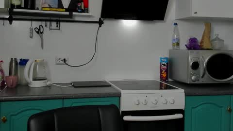 Snapshot of bearded_legend chatting on 10/09/25, 09:02 Zeus online show from 10/09/25, 09:02