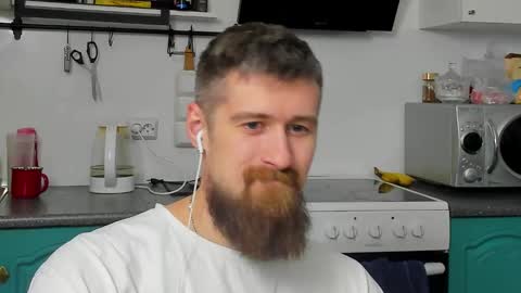 Zeus online show from 12/18/25, 09:43