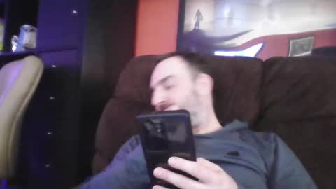 Snapshot of beardedambition chatting on 02/23/25, 05:39 beardedambition online show from 02/23/25, 05:39