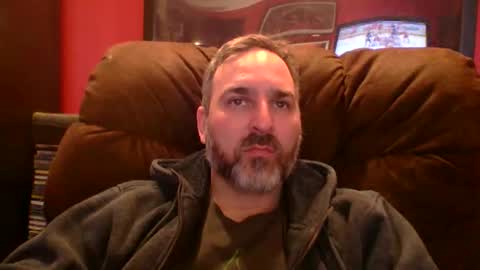Snapshot of beardedambition chatting on 03/27/26, 11:37 beardedambition online show from 03/27/26, 11:37
