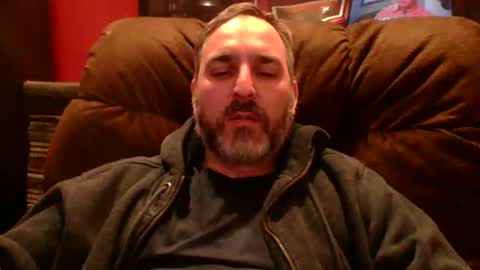 Snapshot of beardedambition chatting on 04/02/26, 01:14 beardedambition online show from 04/02/26, 01:14