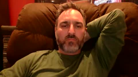 Snapshot of beardedambition chatting on 04/02/26, 11:35 beardedambition online show from 04/02/26, 11:35
