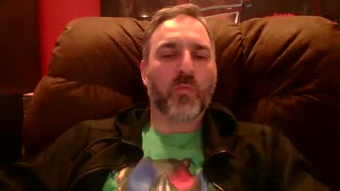 Snapshot of beardedambition chatting on 04/12/26, 06:46 beardedambition online show from 04/12/26, 06:46