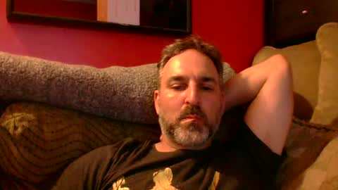 Snapshot of beardedambition chatting on 06/15/26, 01:30 beardedambition online show from 06/15/26, 01:30