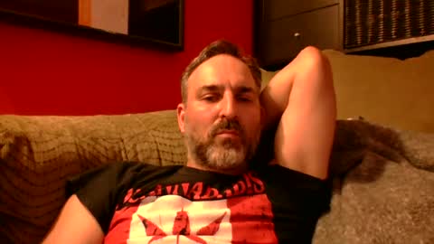 Snapshot of beardedambition chatting on 06/20/26, 11:40 beardedambition online show from 06/20/26, 11:40