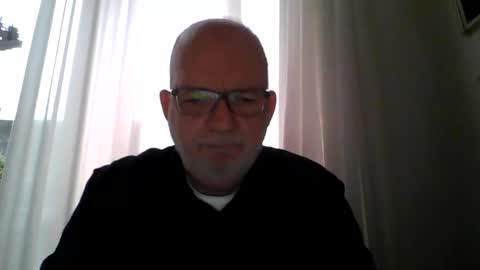 Snapshot of beardman916444 chatting on 12/18/24, 01:34 Beardman online show from 12/18/24, 01:34