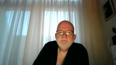 Snapshot of beardman916444 chatting on 03/22/26, 05:22 Beardman online show from 03/22/26, 05:22