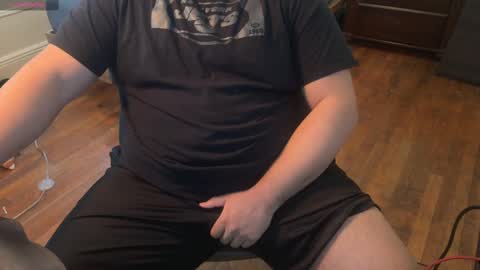 Snapshot of beardudeguy chatting on 11/11/25, 07:58 beardudeguy online show from 11/11/25, 07:58