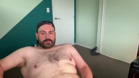 bearrrr online show from 11/12/25, 06:41