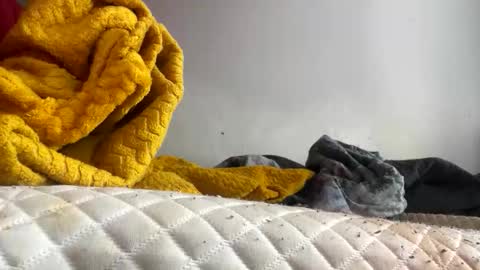 bearmoon820430 online show from 12/16/25, 04:12