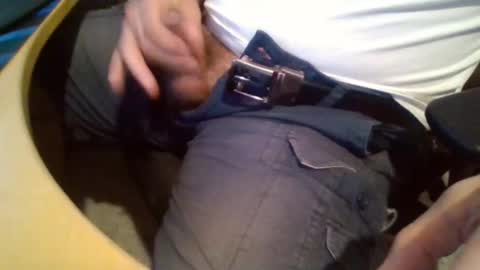 Snapshot of bearyuncut chatting on 10/06/25, 04:04 bearyuncut online show from 10/06/25, 04:04