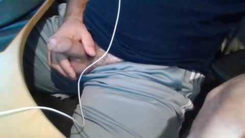 Snapshot of bearyuncut chatting on 10/07/25, 01:52 bearyuncut online show from 10/07/25, 01:52