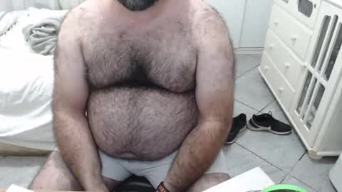 Snapshot of beastbearmg chatting on 09/13/25, 12:43 beastbearmg online show from 09/13/25, 12:43