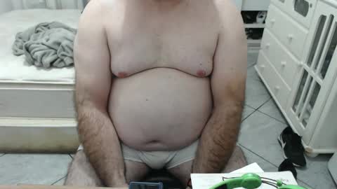 Snapshot of beastbearmg chatting on 09/24/25, 11:41 beastbearmg online show from 09/24/25, 11:41