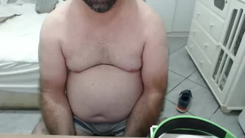 Snapshot of beastbearmg chatting on 10/05/25, 11:24 beastbearmg online show from 10/05/25, 11:24