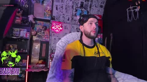 Snapshot of beastbxy chatting on 03/11/25, 02:32 beast bxy online show from 03/11/25, 02:32