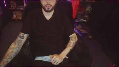 Snapshot of beastbxy chatting on 11/07/25, 07:58 beast bxy online show from 11/07/25, 07:58