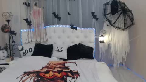 beataangel online show from 10/22/25, 07:08