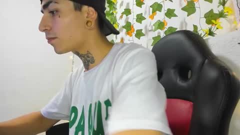 Snapshot of beatandtalk chatting on 11/30/25, 04:22 beatandtalk online show from 11/30/25, 04:22