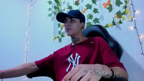 Snapshot of beatandtalk chatting on 12/01/25, 04:50 beatandtalk online show from 12/01/25, 04:50