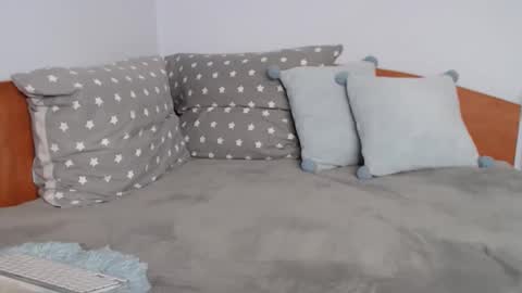 Snapshot of beatrice26 chatting on 03/10/26, 01:05 beatrice26 online show from 03/10/26, 01:05