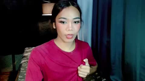beatrice_luna online show from 06/05/26, 07:08