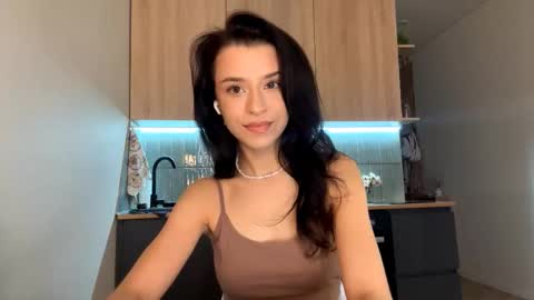 Katie online show from 11/09/25, 06:12