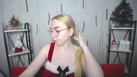 Snapshot of beatriceflyy chatting on 12/26/24, 03:31 BeatriceFlyy online show from 12/26/24, 03:31