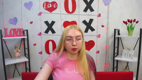Snapshot of beatriceflyy chatting on 02/25/25, 03:38 BeatriceFlyy online show from 02/25/25, 03:38