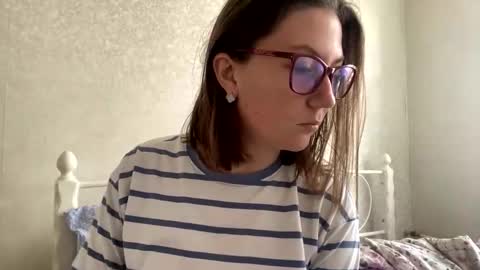 BeatriceTender online show from 10/26/25, 08:53