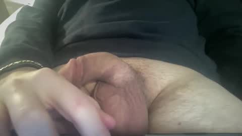 Snapshot of beauties12 chatting on 02/08/26, 08:01 beauties12 online show from 02/08/26, 08:01