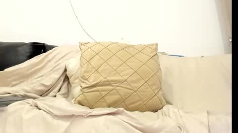 Snapshot of beautiful_hardcock chatting on 12/04/25, 08:12 Katalina online show from 12/04/25, 08:12