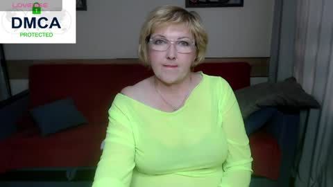 Snapshot of beautiful_lina7 chatting on 04/06/26, 10:49 your Lana online show from 04/06/26, 10:49
