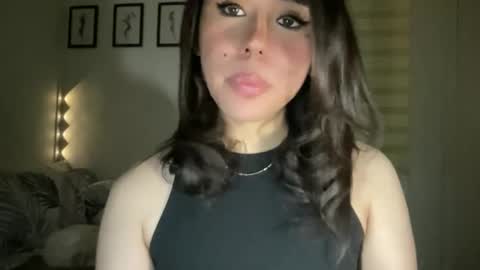 Snapshot of beautiful_lust69 chatting on 02/01/26, 03:43 Sweet Aya online show from 02/01/26, 03:43