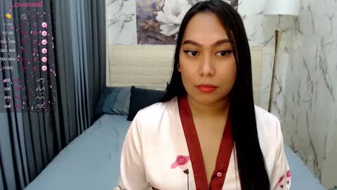 Snapshot of beautiful_woman_in_asia chatting on 03/12/26, 04:46 Im Kim and Im Single in real life online show from 03/12/26, 04:46