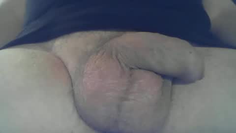 Snapshot of beautifulcock56 chatting on 12/23/25, 01:14 Xander online show from 12/23/25, 01:14