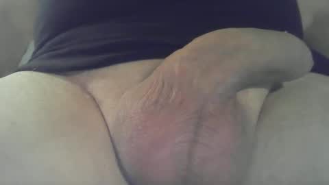 Snapshot of beautifulcock56 chatting on 01/05/26, 10:46 Xander online show from 01/05/26, 10:46