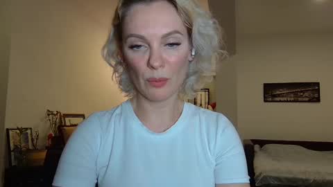 Beautifulkollette online show from 02/05/25, 09:29