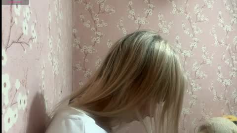 Snapshot of beautifultips chatting on 04/02/26, 05:54 Mia online show from 04/02/26, 05:54