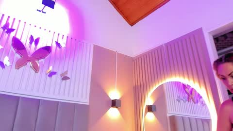 Chantall online show from 01/17/25, 11:07