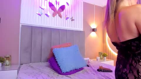 Chantall online show from 01/23/25, 02:02