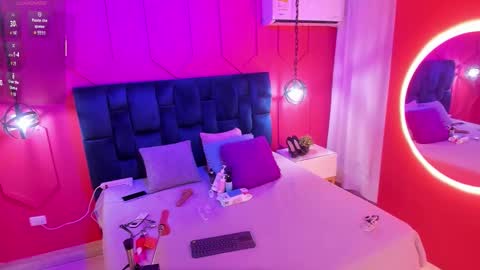 Chantall online show from 10/19/25, 11:33